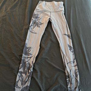 Lululemon align floral 28” size 4